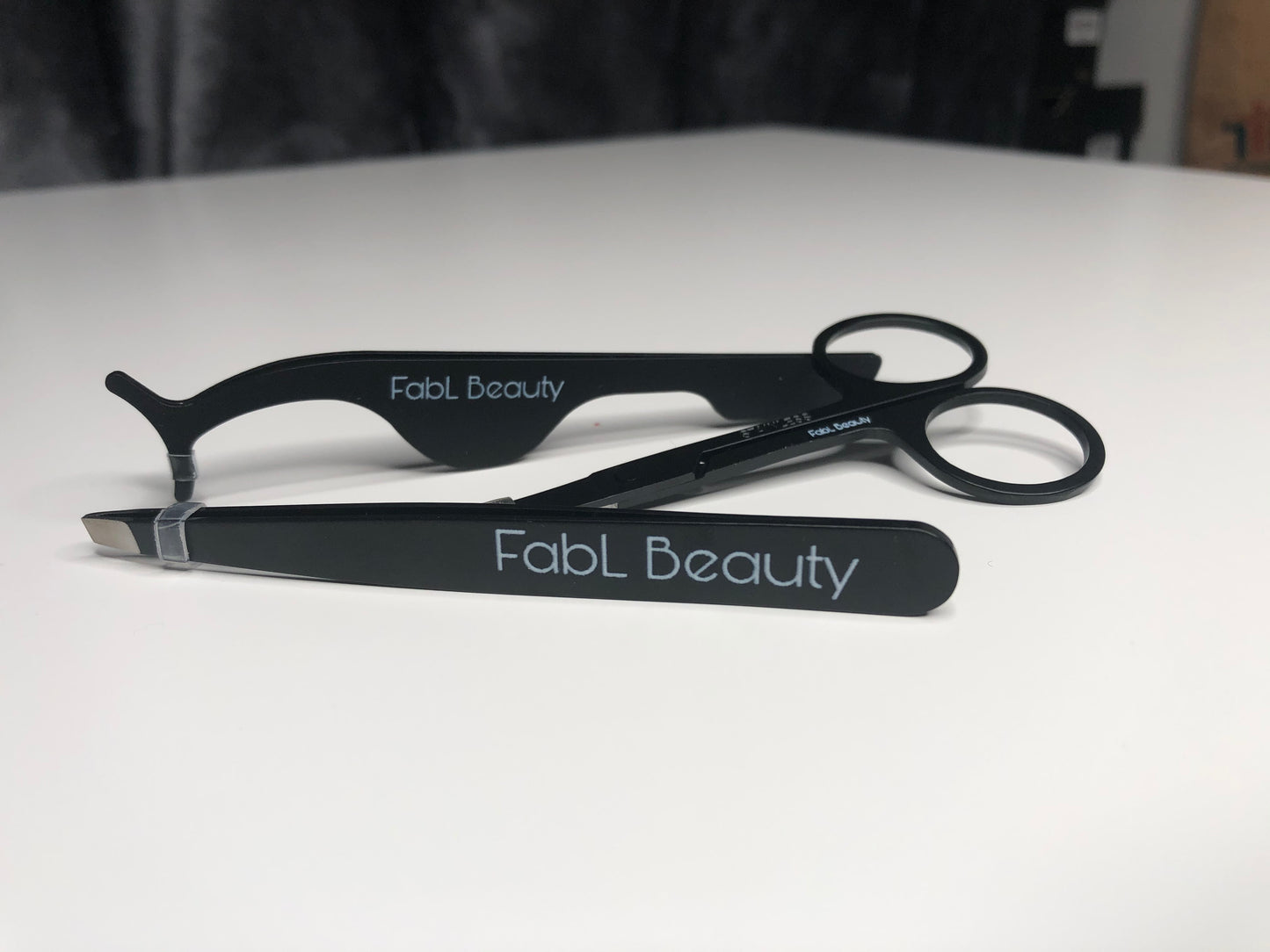 "The Essentials" Beauty tools set