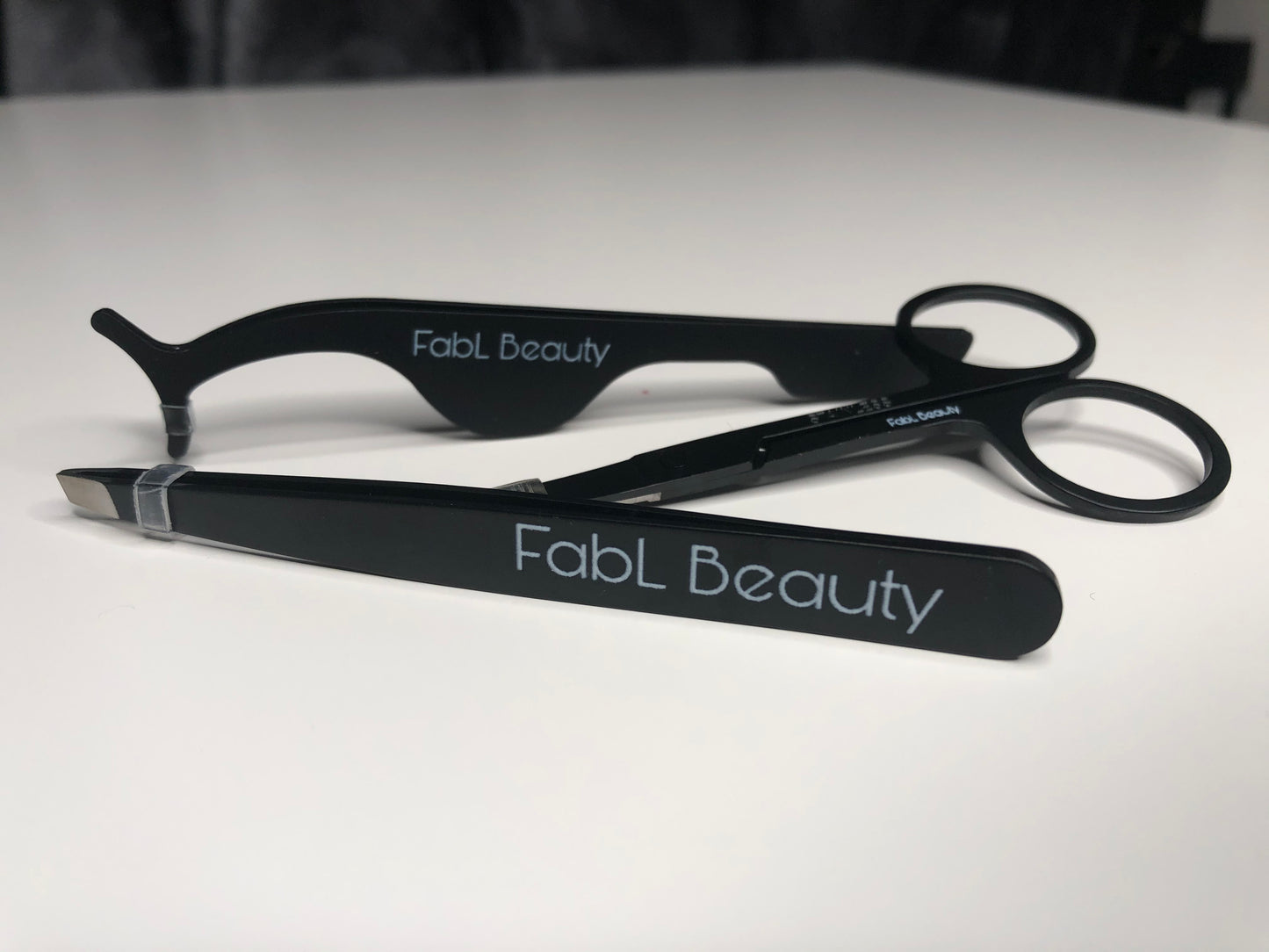 "The Essentials" Beauty tools set
